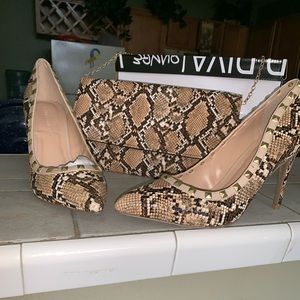 Snakeskin print purse and heels